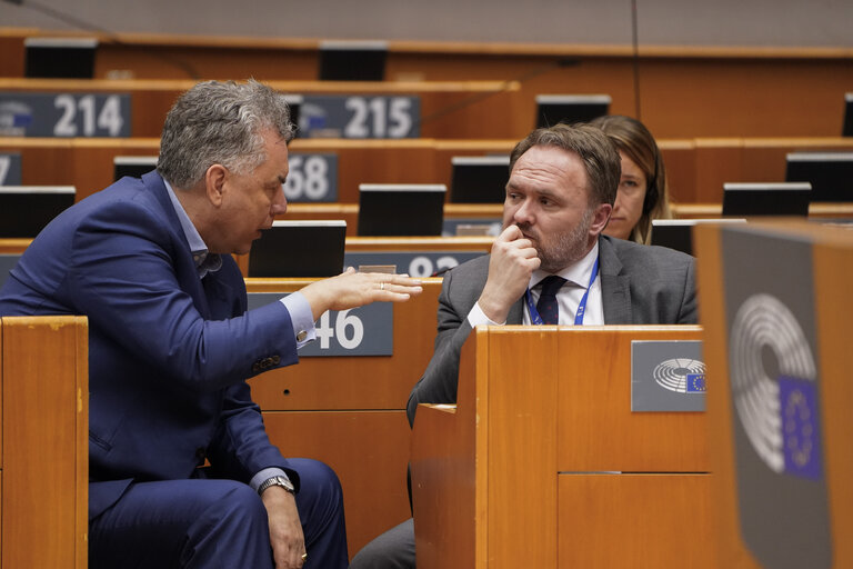 EP Mini-Plenary Session - Russian energy phase out, Nord Stream and the EU's energy-sovereignty