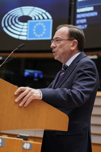 Foto 10: EP Mini-Plenary Session - Russian energy phase out, Nord Stream and the EU's energy-sovereignty