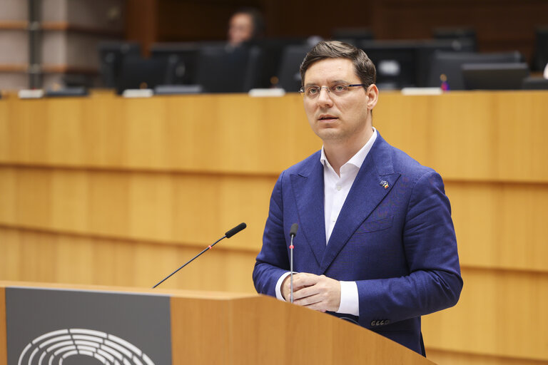 EP Mini-Plenary Session - Improving mental health at work