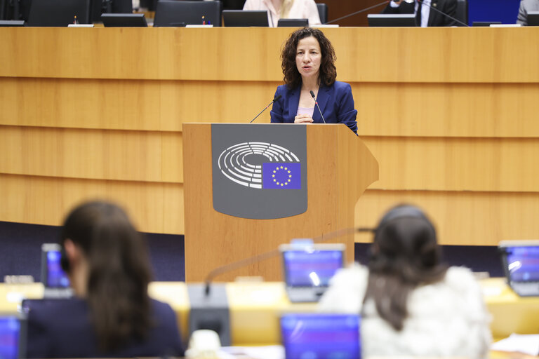 EP Mini-Plenary Session - Improving mental health at work