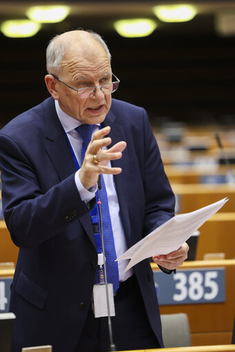 EP Mini-Plenary Session - Improving mental health at work