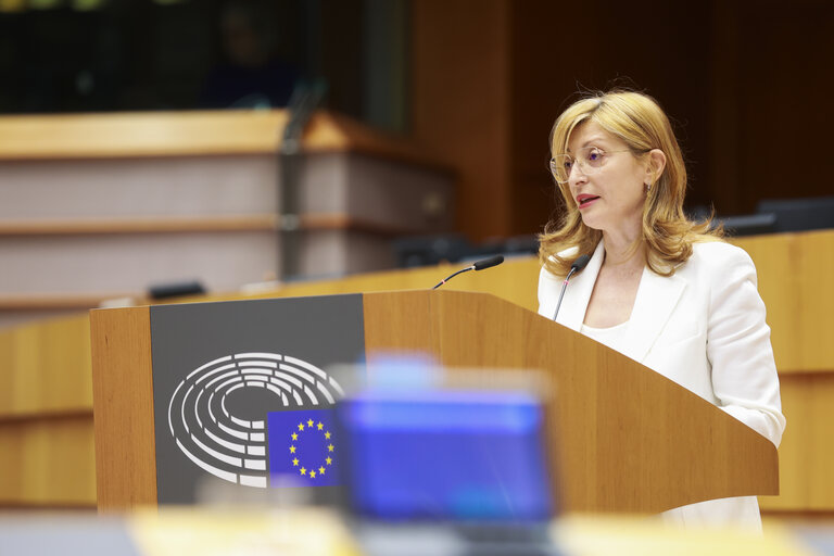 Foto 42: EP Mini-Plenary Session - Choose Europe for Science