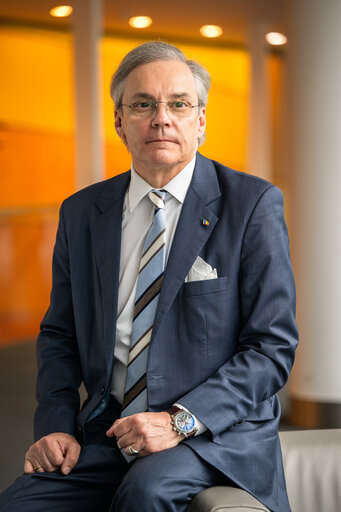 Suriet 8: Serban Dimitree STURDZA in the EP in Brussels.