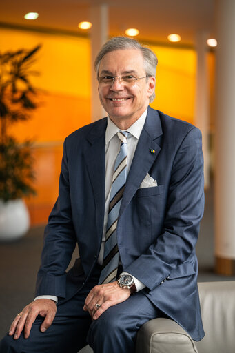 Suriet 9: Serban Dimitree STURDZA in the EP in Brussels.