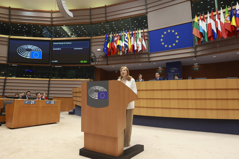 Foto 1: EP Mini-Plenary Session - Choose Europe for Science