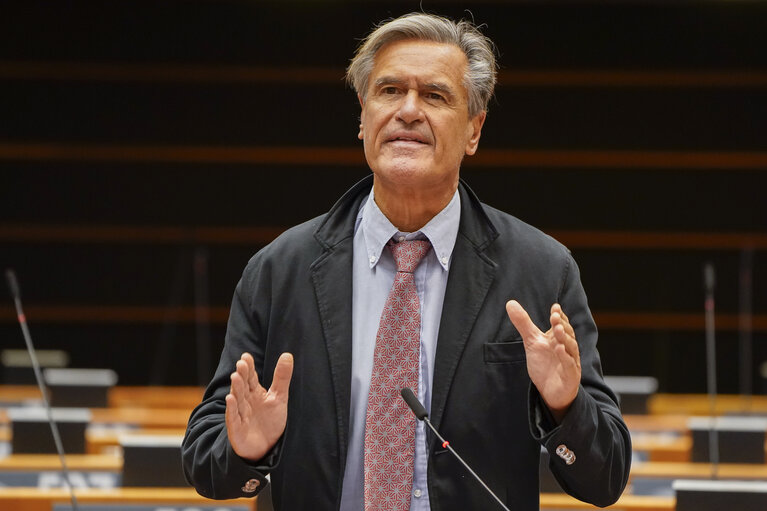 Foto 8: EP Mini-Plenary Session - Deliberations of the Committee on Petitions in 2023