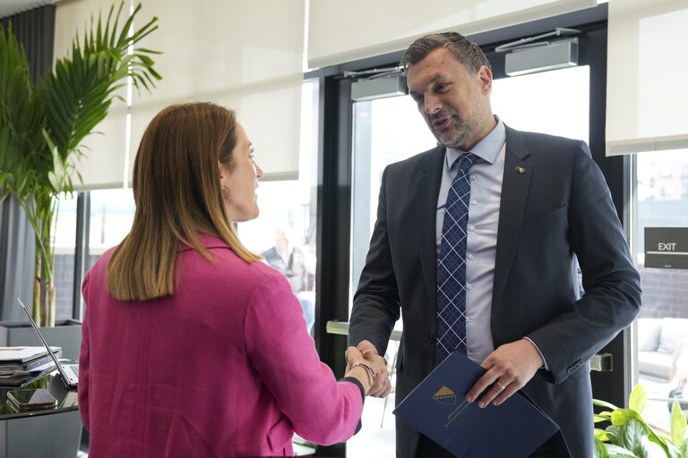 Fotografie 16: Roberta METSOLA, EP President adresses at the Spring 2025 NATO Parliamentary Assembly