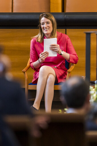 Foto 3: Official visit by Roberta METSOLA, EP President to Italy - Q&A Session with Students Europe: Open questions for a Common future, at the Università Cattolica of Milan