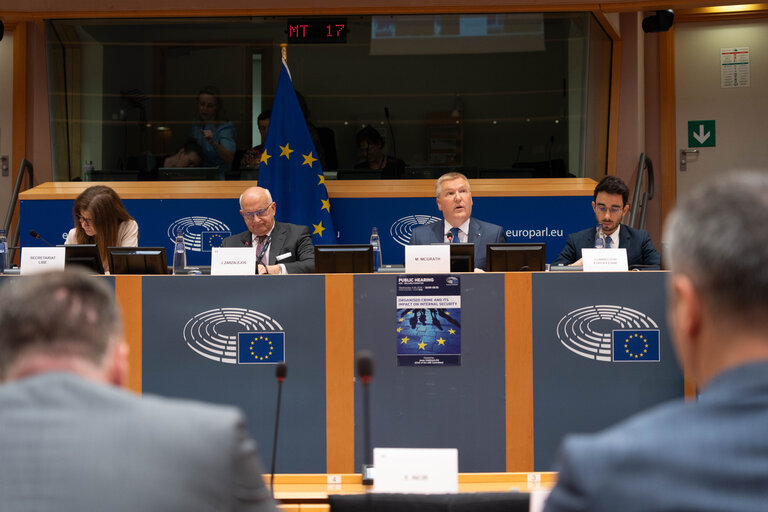 LIBE.- Exchange of views with the Commissioner for Democracy, Justice, the Rule of Law and Consumer Protection, Michael McGrath, in the framework of the Structured Dialogue