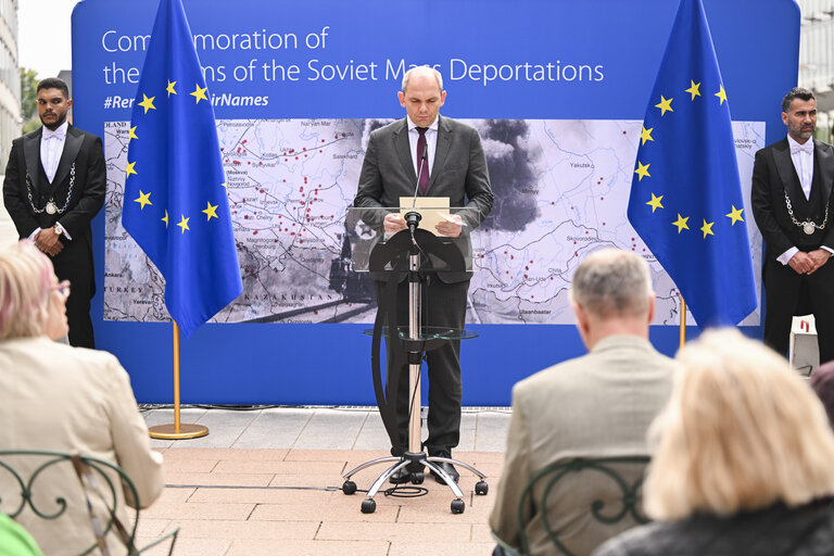Photo 37: Commemoration of the Victims of Soviet Mass Deportations