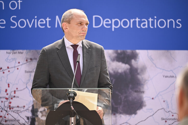Photo 34: Commemoration of the Victims of Soviet Mass Deportations