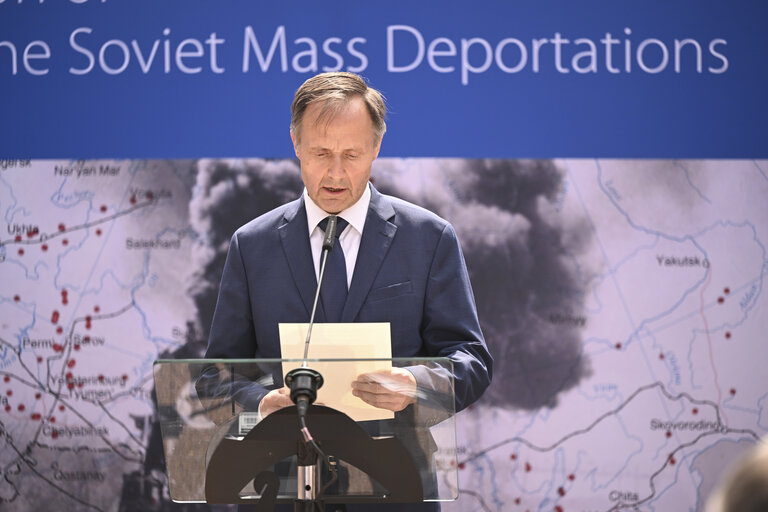 Photo 35: Commemoration of the Victims of Soviet Mass Deportations