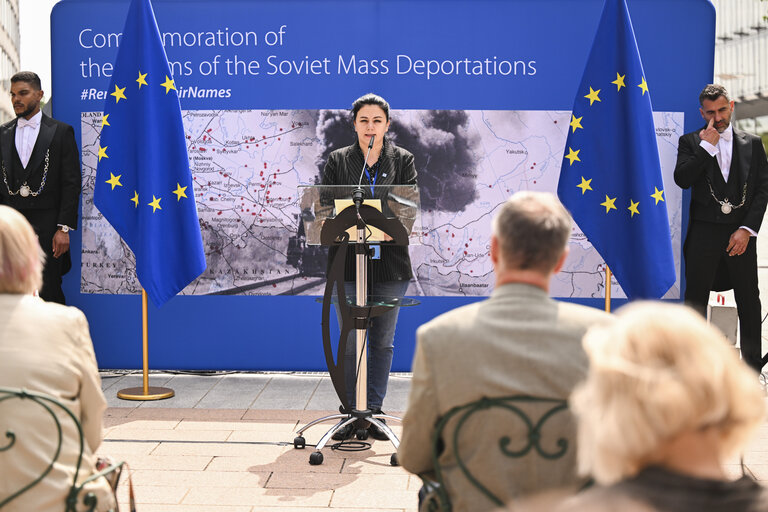 Photo 5: Commemoration of the Victims of Soviet Mass Deportations