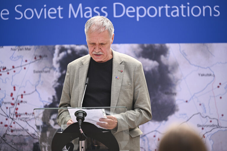 Photo 26: Commemoration of the Victims of Soviet Mass Deportations