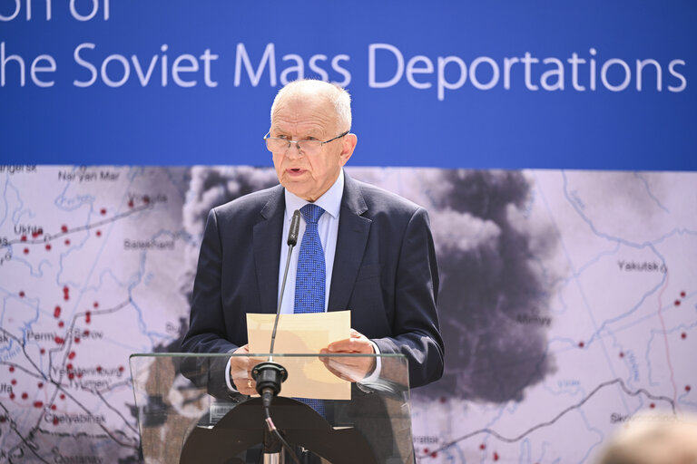 Photo 22: Commemoration of the Victims of Soviet Mass Deportations