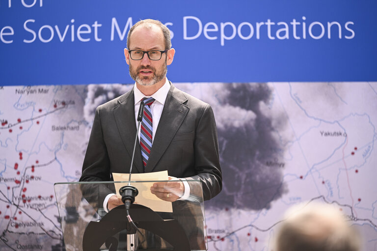 Photo 13: Commemoration of the Victims of Soviet Mass Deportations