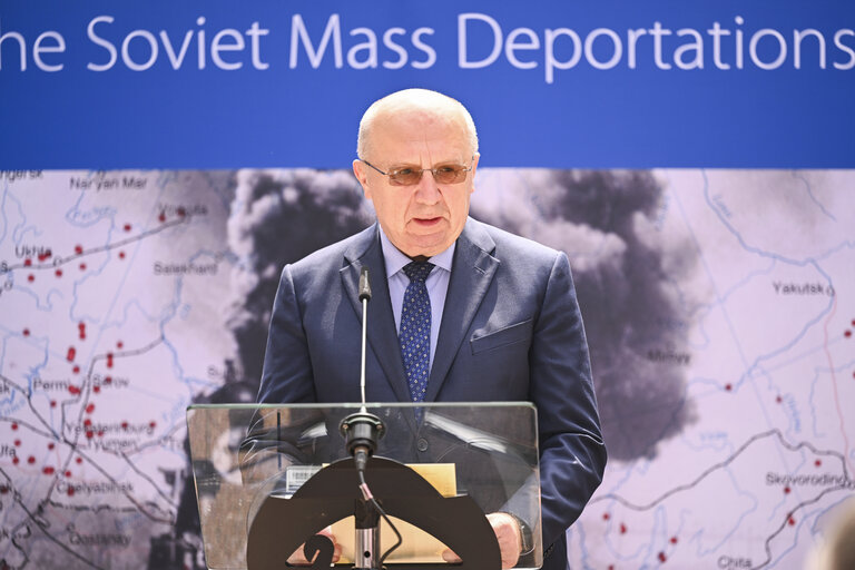 Photo 48: Commemoration of the Victims of Soviet Mass Deportations