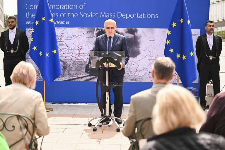 Photo 47: Commemoration of the Victims of Soviet Mass Deportations