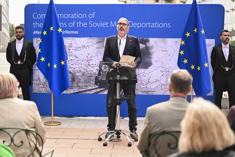 Photo 44: Commemoration of the Victims of Soviet Mass Deportations