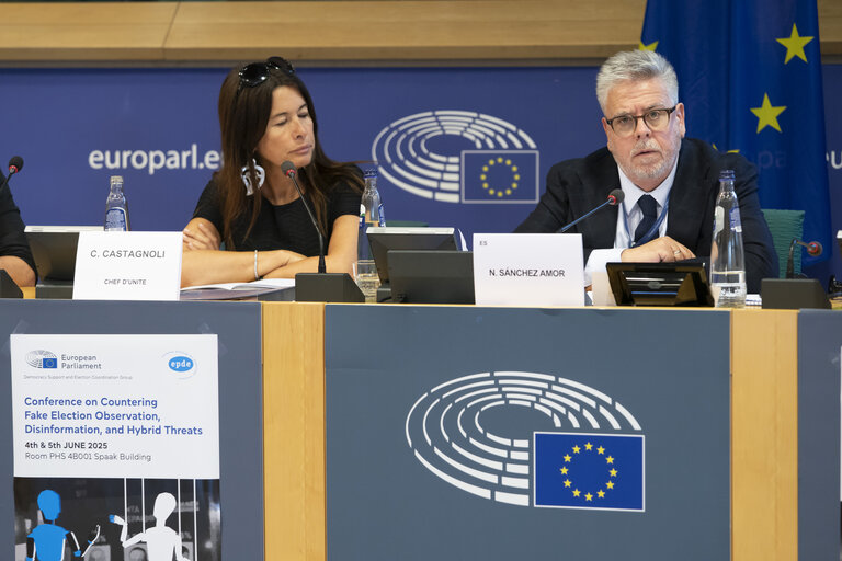 Foto 29: Conference on Countering Fake Election Observation, Disinformation, and Hybrid Threats - Closing session