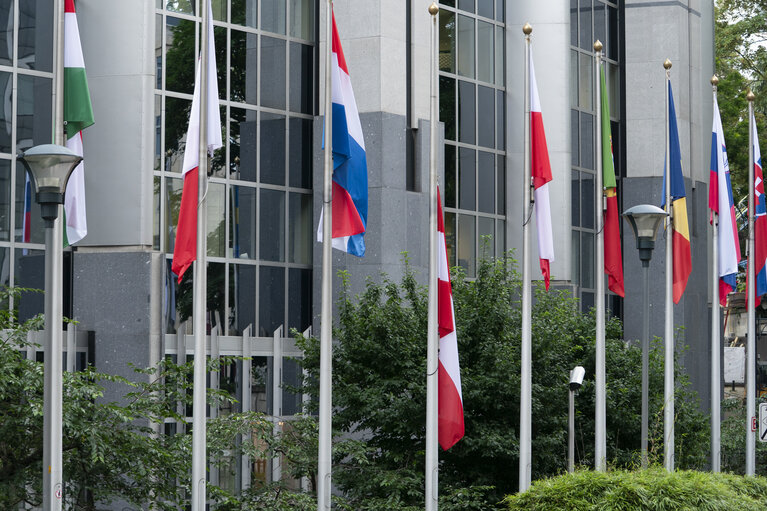 European and Austrian flags at half-mast in front of EP buildings in Brussels and Strasbourg, as a sign of European solidarity and out of respect for the victims of the school shooting in Graz, Austria