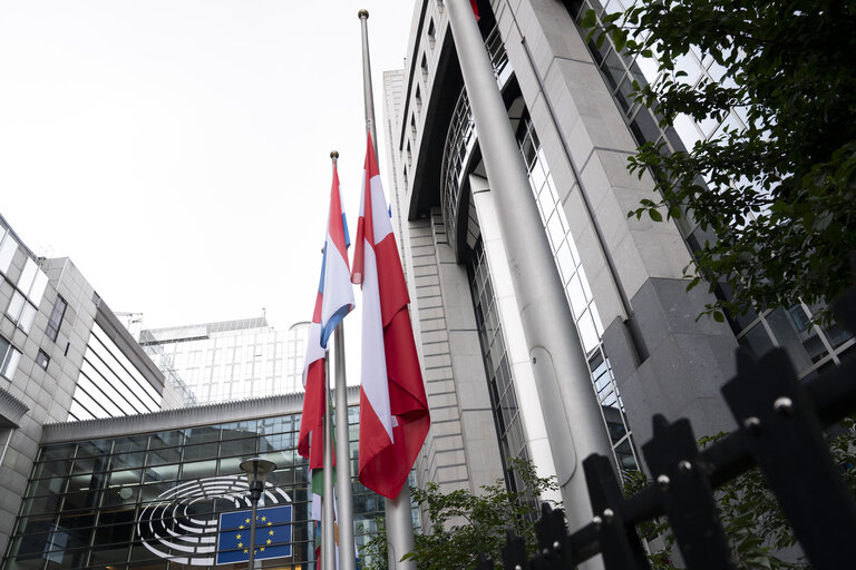 European and Austrian flags at half-mast in front of EP buildings in Brussels and Strasbourg, as a sign of European solidarity and out of respect for the victims of the school shooting in Graz, Austria