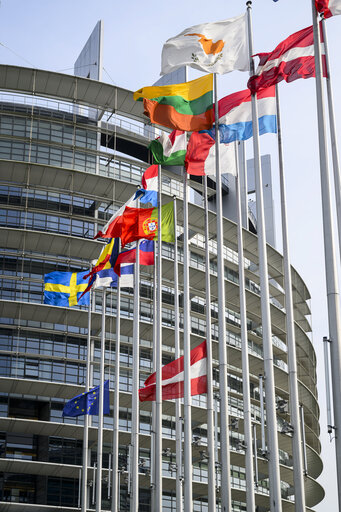 European and Austrian flags at half-mast in front of EP buildings in Brussels and Strasbourg, as a sign of European solidarity and out of respect for the victims of the school shooting in Graz, Austria