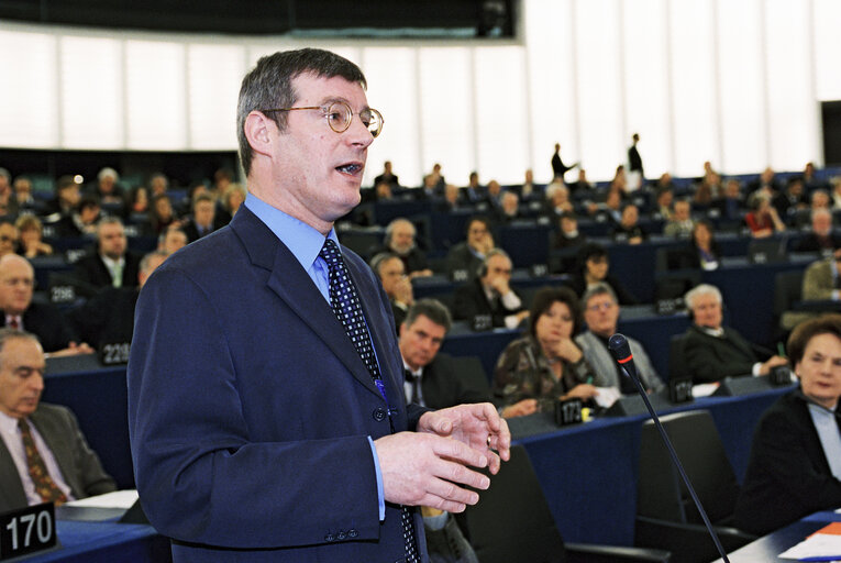 Election of Pat COX as new EP President during a plenary session in Strasbourg