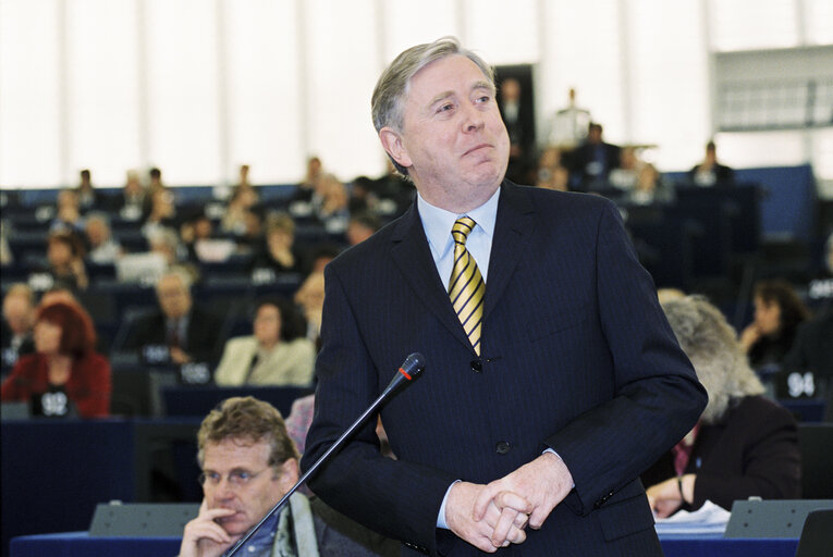 Election of Pat COX as new EP President during a plenary session in Strasbourg