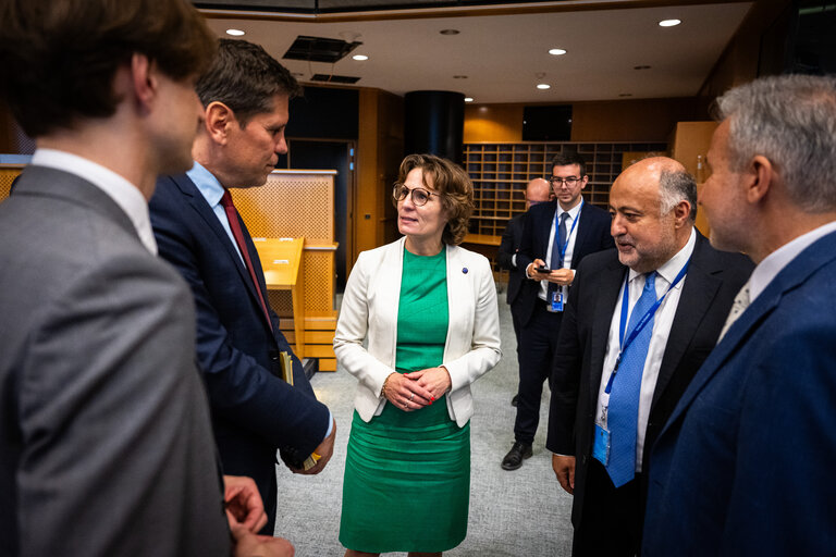 ENVI trilogue - One substance, one assessment package