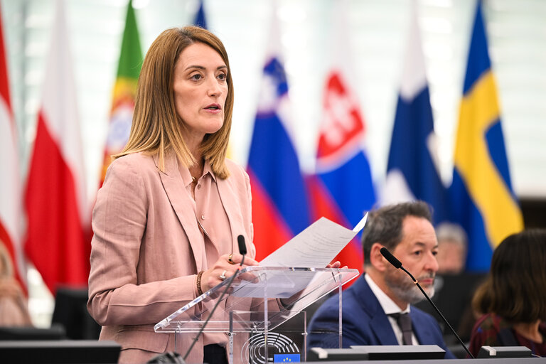 Fotografie 25: EP Plenary session - Resumption of session and order of business