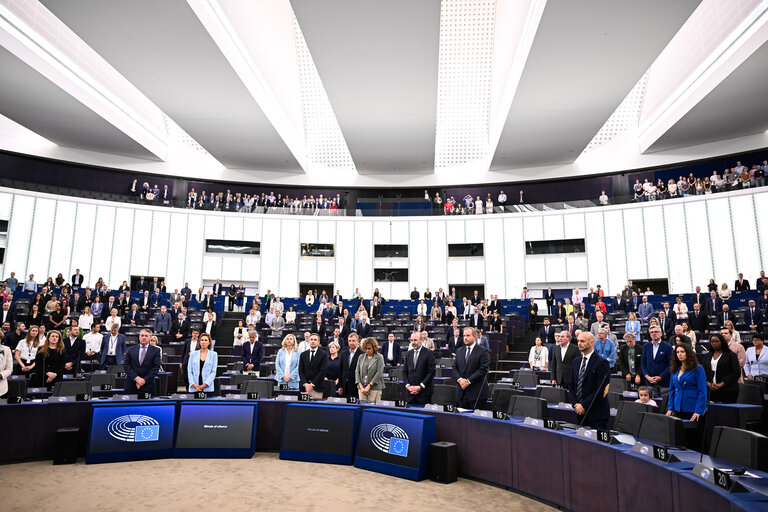 Fotografie 30: EP Plenary session - Resumption of session and order of business