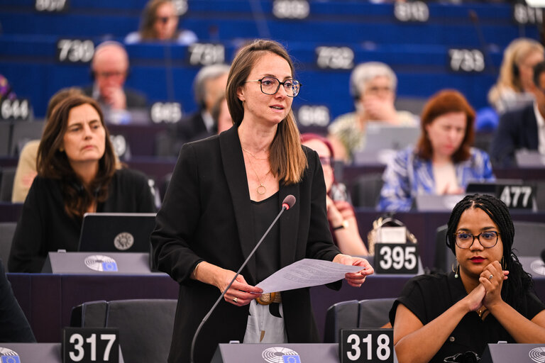 Fotografie 17: EP Plenary session - Resumption of session and order of business