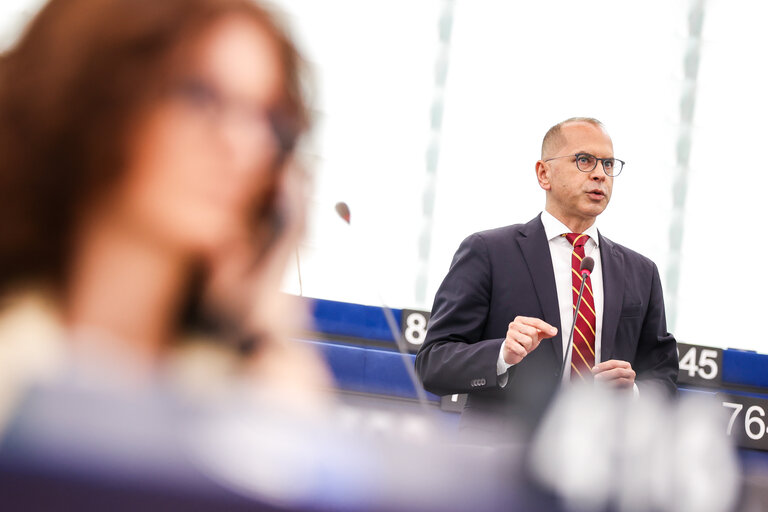 Valokuva 6: EP Plenary session - State of play and follow-up two years after the PEGA recommendations and the illegal use of spyware
