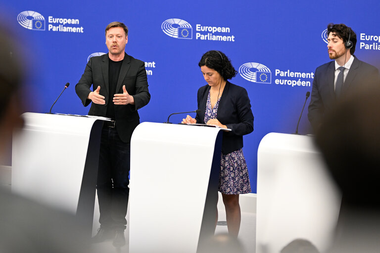 Press briefing The Left