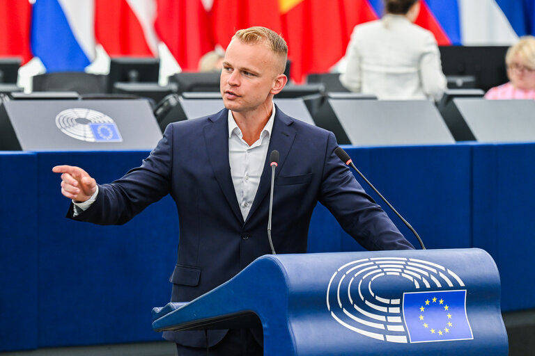 Fotografie 36: EP Plenary session - Implementation report on the Recovery and Resilience Facility