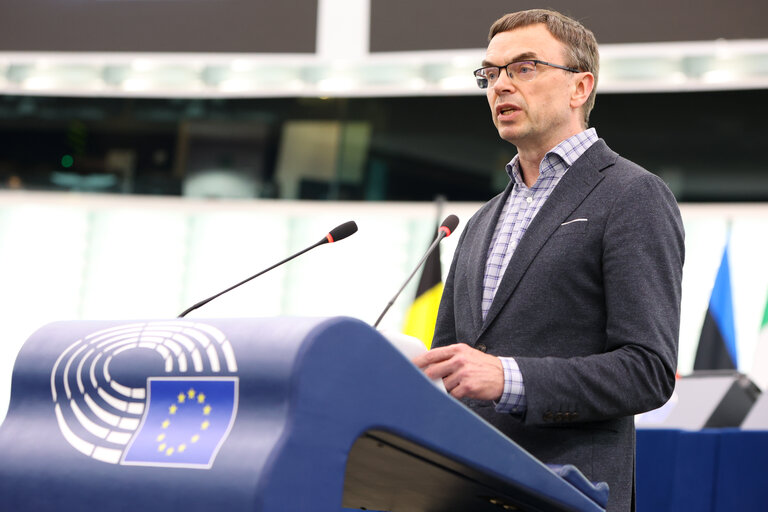 Fotografia 32: EP Plenary session- 2023 and 2024 reports on Moldova