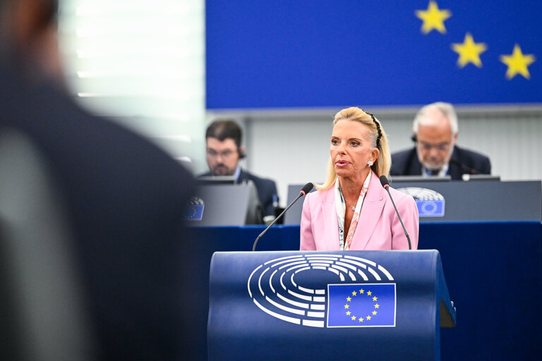 Billede 17: EP Plenary session - Two years since the devastating Tempi rail accident