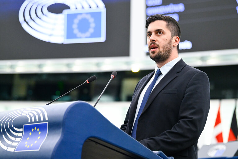 Billede 11: EP Plenary session - Two years since the devastating Tempi rail accident