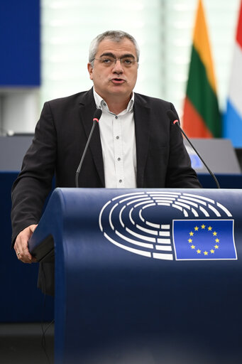 Fotogrāfija 15: EP Plenary session - EU framework conditions for competitive, efficient and sustainable public transport services at all levels