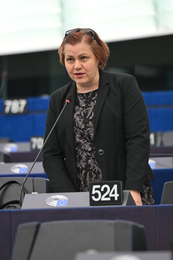 Fotogrāfija 10: EP Plenary session - EU framework conditions for competitive, efficient and sustainable public transport services at all levels