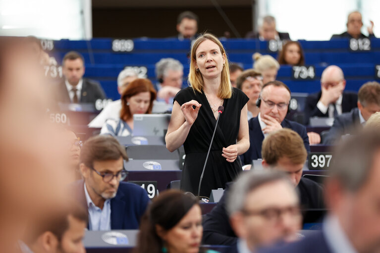 EP Plenary session =- Voting session
