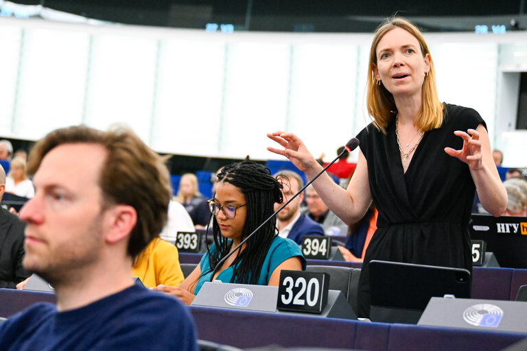 EP Plenary session =- Voting session