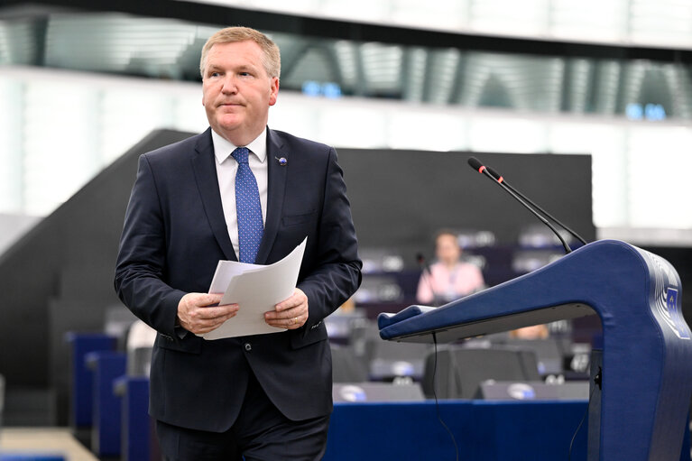 Fotografie 16: EP Plenary session.- Freedom of assembly in Hungary and the need for the Commission to act