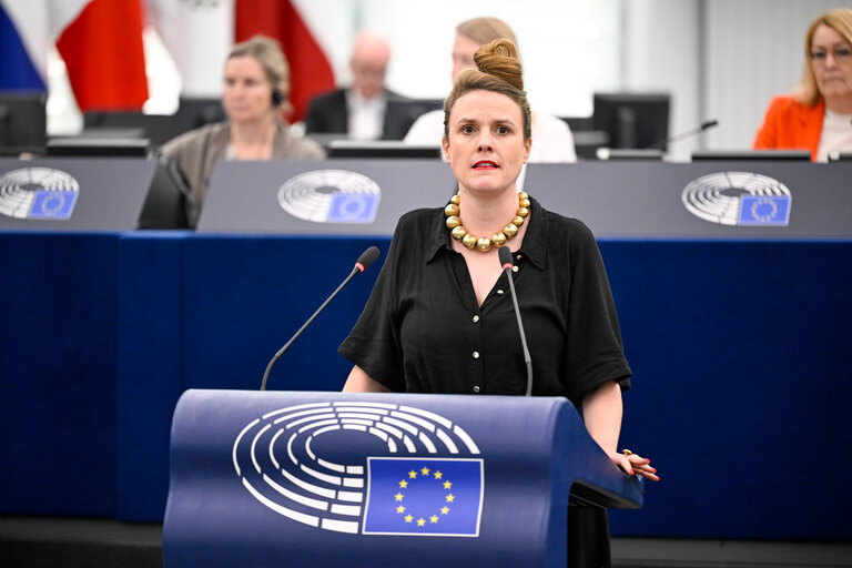 EP Plenary session.- Freedom of assembly in Hungary and the need for the Commission to act