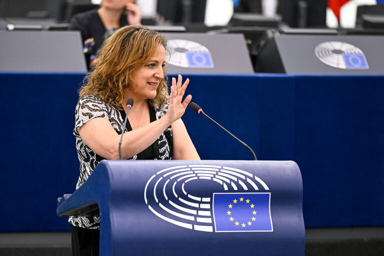 EP Plenary session.- Freedom of assembly in Hungary and the need for the Commission to act