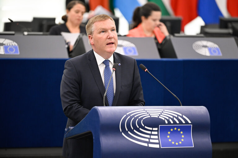 Fotografie 48: EP Plenary session.- Freedom of assembly in Hungary and the need for the Commission to act