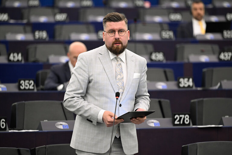 Fotografie 2: EP Plenary session - Freedom of assembly in Hungary and the need for the Commission to act