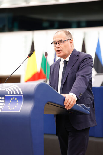 Foto 16: EP Plenary session - Safeguarding the rule of law in Spain, ensuring an independent and autonomous prosecutor`s office to fight crime and corruption