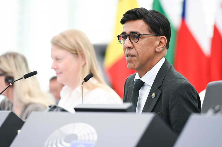 Снимка 49: EP Plenary session - Electricity grids: the backbone of the EU energy system
